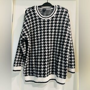 Torrid Monochrome Houndstooth Crew Neck Sweater